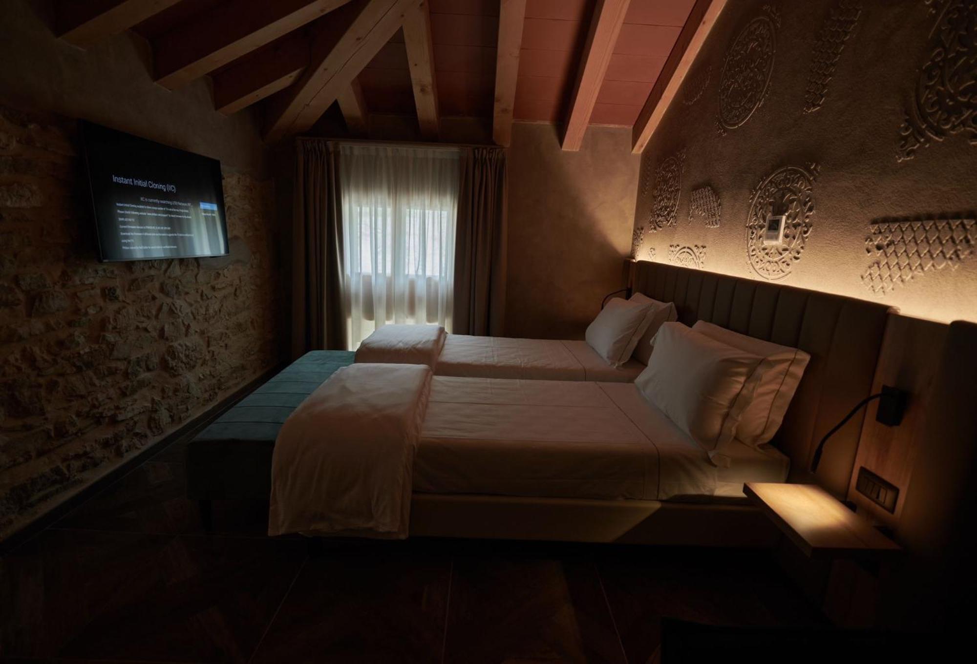 Parc Hotel San Pietro Spiazzi Di Caprino 外观 照片