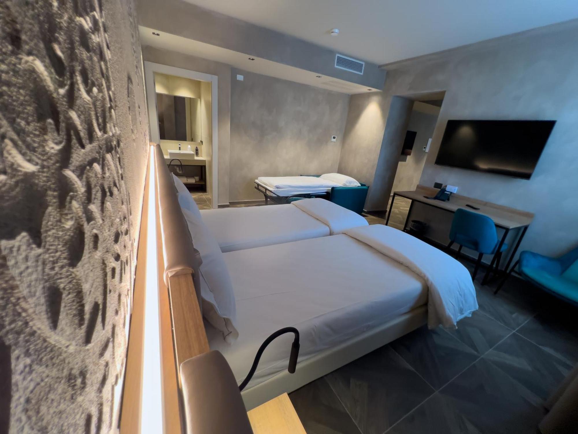 Parc Hotel San Pietro Spiazzi Di Caprino 外观 照片