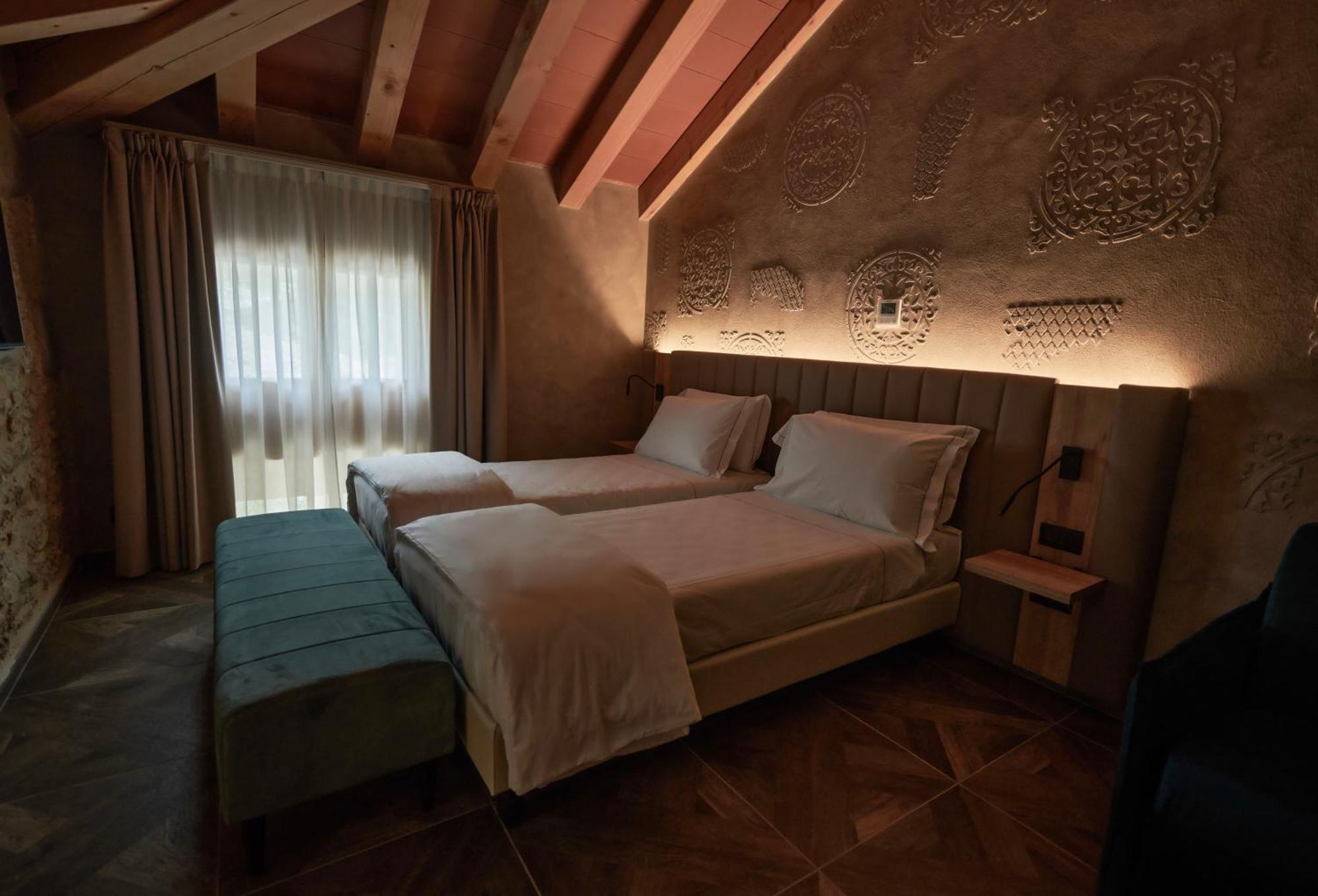 Parc Hotel San Pietro Spiazzi Di Caprino 外观 照片
