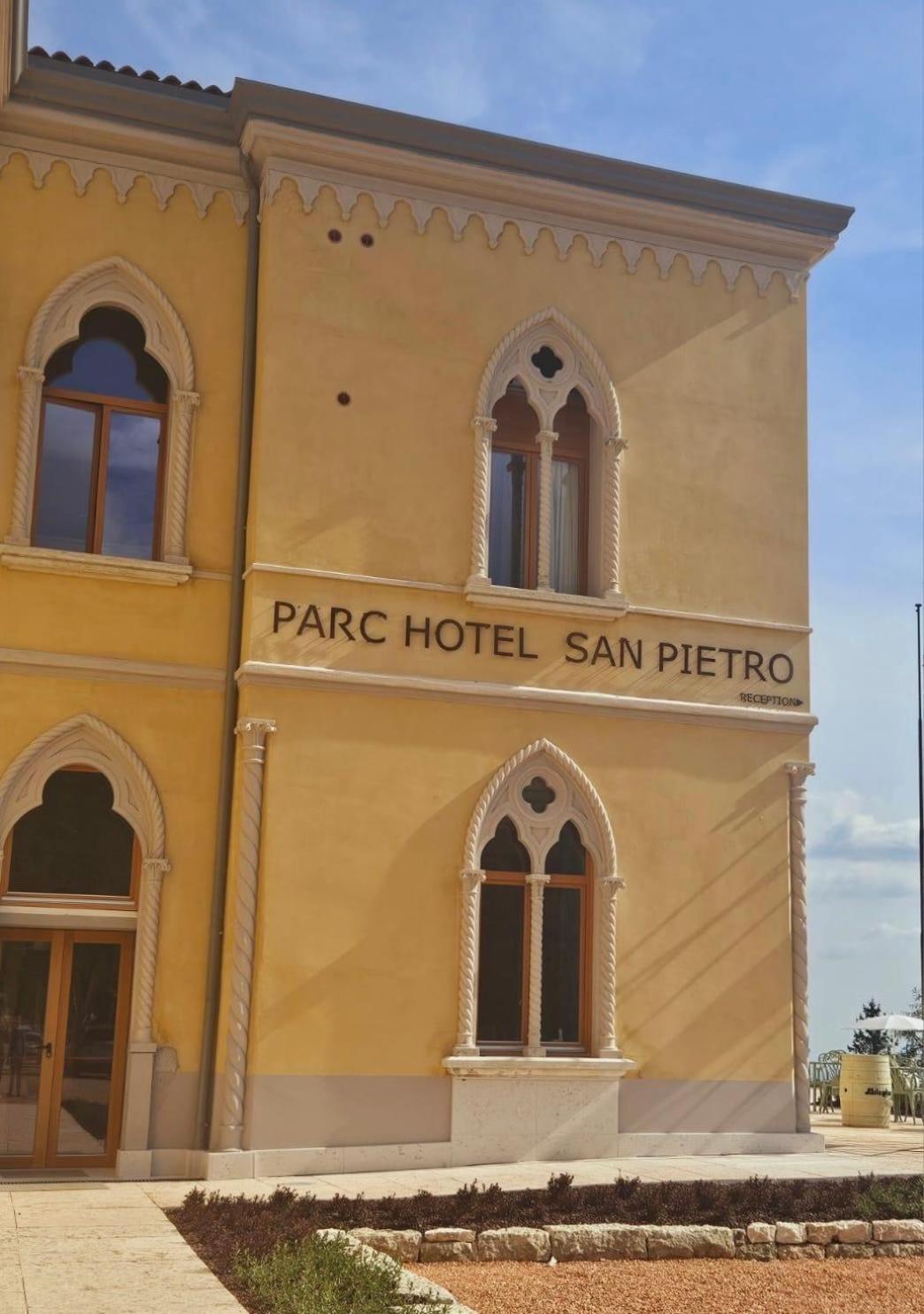 Parc Hotel San Pietro Spiazzi Di Caprino 外观 照片